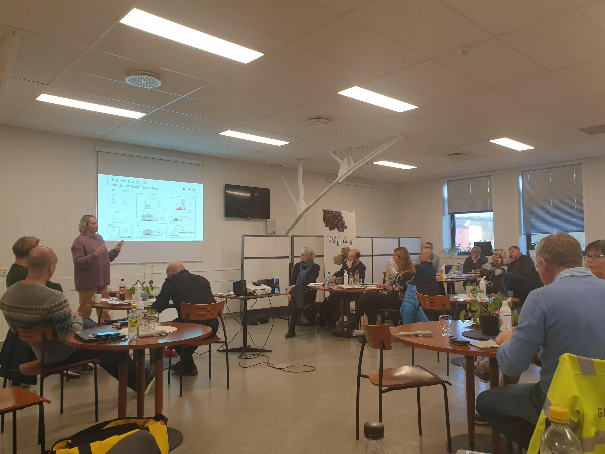 Picture of an annual neighbour meeting at Eramet Norway Porsgrunn